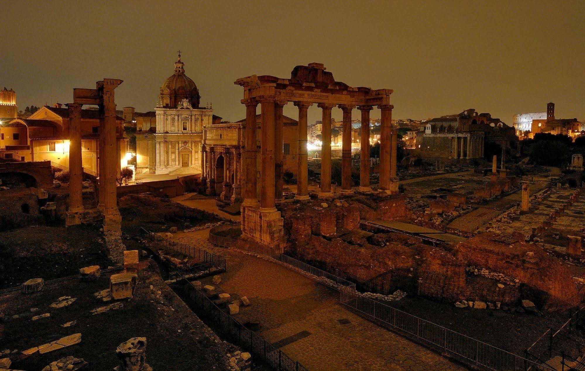 Al Colosseo 8 ローマ エクステリア 写真